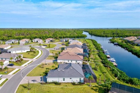 Casa en venta en Port Charlotte, Florida, 3 dormitorios, 219.34 m2 № 1403340 - foto 2