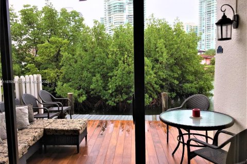 Condo in Sunny Isles Beach, Florida, 3 bedrooms  № 1400050 - photo 14