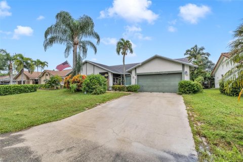 Villa ou maison à vendre à Coconut Creek, Floride: 4 chambres, 213.12 m2 № 1400049 - photo 8