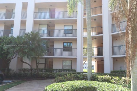 Condominio en venta en Sunrise, Florida, 2 dormitorios, 88.26 m2 № 1397403 - foto 2