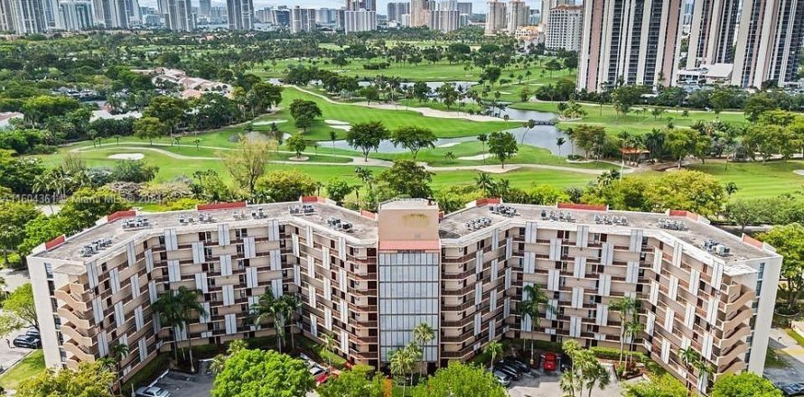 Condominio en Aventura, Florida, 1 dormitorio  № 1225393