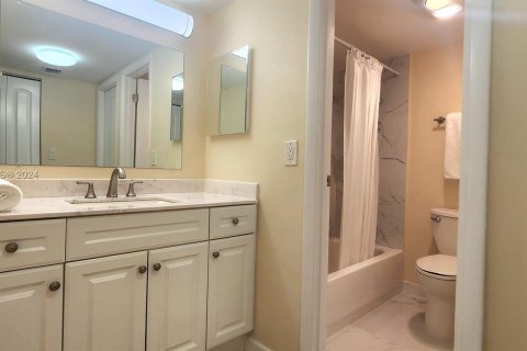 Copropriété à vendre à Aventura, Floride: 1 chambre, 68.84 m2 № 1225393 - photo 16