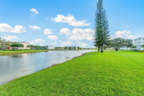 Condo in Boca Raton, Florida, 2 bedrooms  № 1060026 - photo 3