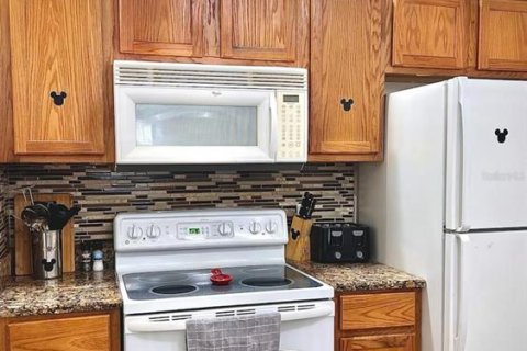 Condo in Kissimmee, Florida, 3 bedrooms  № 1419253 - photo 13