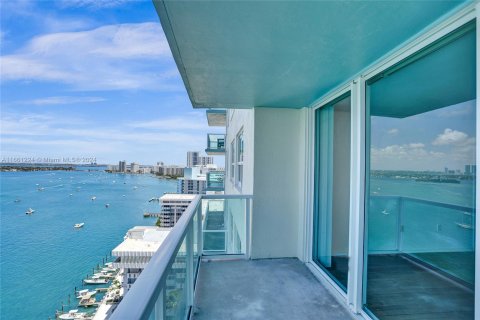 Copropriété à vendre à Miami Beach, Floride: 2 chambres, 100.15 m2 № 1375837 - photo 11