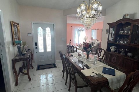 Casa en venta en Miami, Florida, 3 dormitorios, 118.26 m2 № 1375800 - foto 8