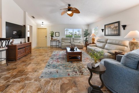 Villa ou maison à vendre à Punta Gorda, Floride: 2 chambres, 133.78 m2 № 1071421 - photo 6