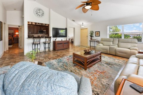 Villa ou maison à vendre à Punta Gorda, Floride: 2 chambres, 133.78 m2 № 1071421 - photo 8