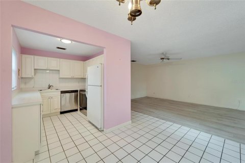 Condominio en venta en Sun City Center, Florida, 2 dormitorios, 91.42 m2 № 1351000 - foto 11