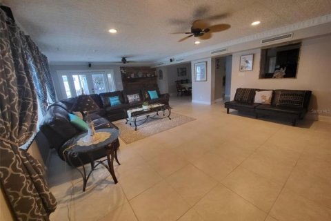 Villa ou maison à vendre à Tampa, Floride: 3 chambres, 216.65 m2 № 1335585 - photo 14