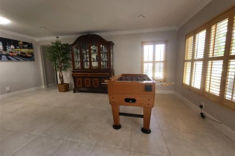 Villa ou maison à vendre à Tampa, Floride: 3 chambres, 216.65 m2 № 1335585 - photo 8