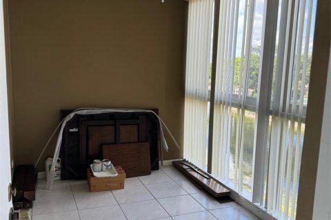 Copropriété à vendre à Sunrise, Floride: 1 chambre, 80.82 m2 № 1217198 - photo 23