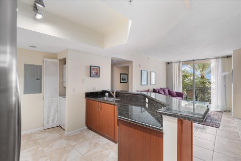 Condo in West Palm Beach, Florida, 2 bedrooms  № 1055036 - photo 13