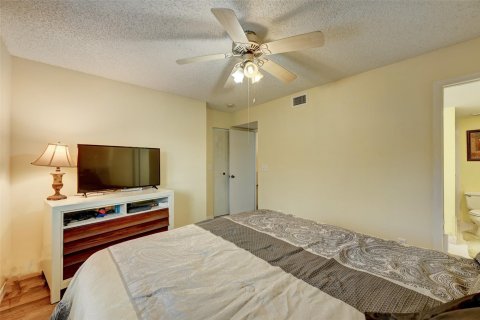 Adosado en venta en Plantation, Florida, 3 dormitorios, 140.75 m2 № 1021958 - foto 12