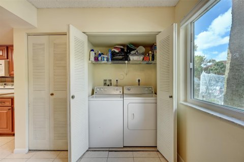 Adosado en venta en Plantation, Florida, 3 dormitorios, 140.75 m2 № 1021958 - foto 20