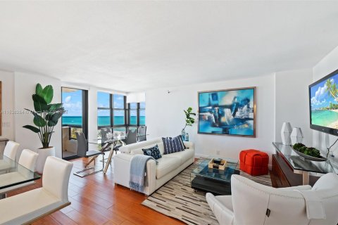 Condo in Miami Beach, Florida, 1 bedroom  № 1028908 - photo 5