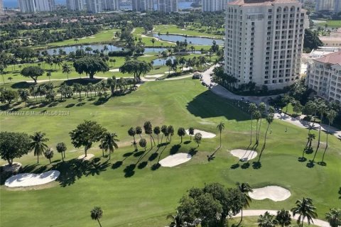 Condo in Aventura, Florida, 1 bedroom  № 1420197 - photo 1