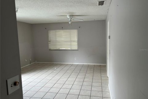 House in Orlando, Florida 3 bedrooms, 90.95 sq.m. № 1384982 - photo 20