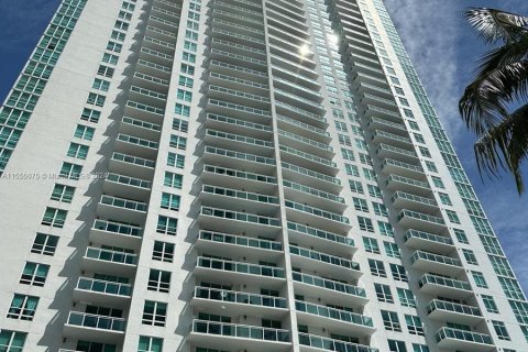 Condo in Miami, Florida, 2 bedrooms  № 1076691 - photo 8