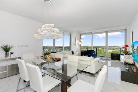 Copropriété à louer à North Miami Beach, Floride: 3 chambres, 144.56 m2 № 1345143 - photo 4