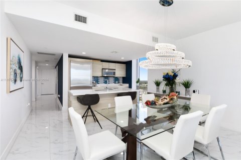 Condominio en alquiler en North Miami Beach, Florida, 3 dormitorios, 144.56 m2 № 1345143 - foto 10