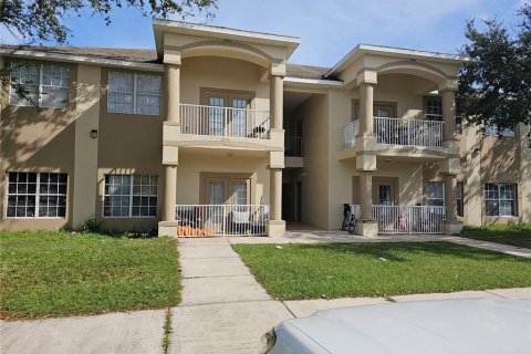 Commercial property in Kissimmee, Florida 12 bedrooms, 416.95 sq.m. № 1436767 - photo 1