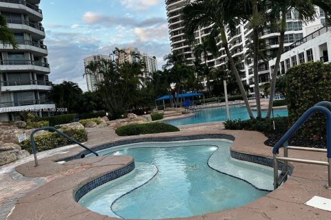 Condo in Aventura, Florida, 1 bedroom  № 1044596 - photo 14