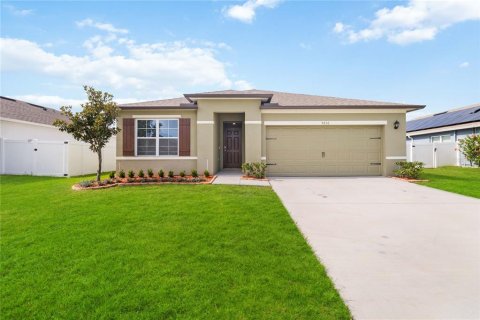 Casa en venta en Saint Cloud, Florida, 3 dormitorios, 155.7 m2 № 1398930 - foto 1