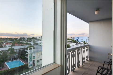 Condominio en venta en Miami Beach, Florida, 1 dormitorio, 80.27 m2 № 1037419 - foto 20