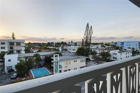 Condominio en venta en Miami Beach, Florida, 1 dormitorio, 80.27 m2 № 1037419 - foto 19