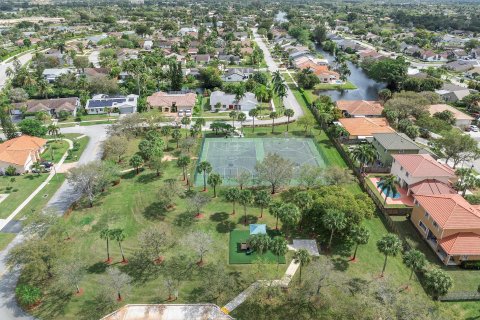 Villa ou maison à vendre à Weston, Floride: 5 chambres, 217.86 m2 № 1051126 - photo 13