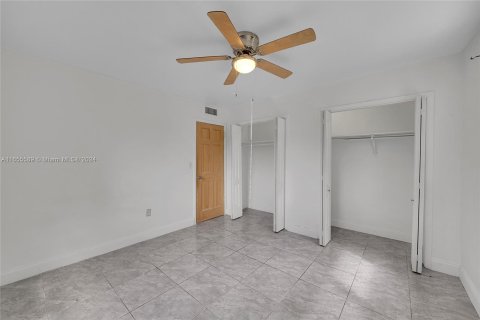 Copropriété à vendre à North Miami Beach, Floride: 2 chambres № 1354589 - photo 22