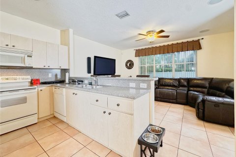 Adosado en venta en Miramar, Florida, 3 dormitorios, 166.76 m2 № 1354590 - foto 14