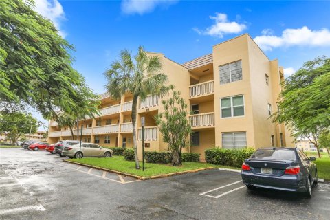 Copropriété à vendre à Tamarac, Floride: 2 chambres, 81.75 m2 № 1051383 - photo 25