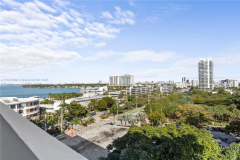 Copropriété à vendre à Miami Beach, Floride: 1 chambre, 79.99 m2 № 1023726 - photo 2