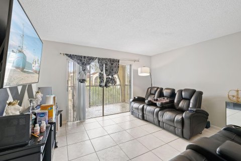 Copropriété à vendre à Lauderhill, Floride: 2 chambres, 111.48 m2 № 1018145 - photo 9