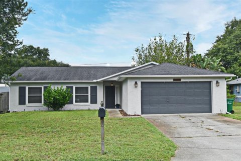 Villa ou maison à vendre à Titusville, Floride: 3 chambres, 124.95 m2 № 1349552 - photo 1