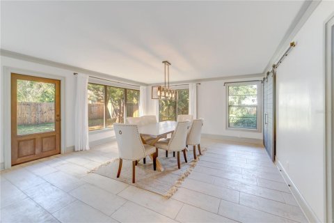 Villa ou maison à vendre à Tampa, Floride: 6 chambres, 235.97 m2 № 1349584 - photo 5