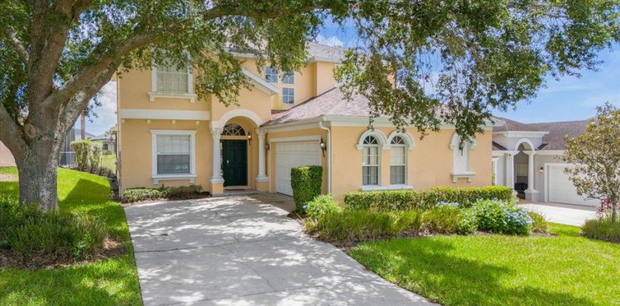 House in Davenport, Florida 5 bedrooms, 229.47 sq.m. № 1273140