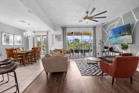 Casa en venta en Davenport, Florida, 5 dormitorios, 229.47 m2 № 1273140 - foto 10