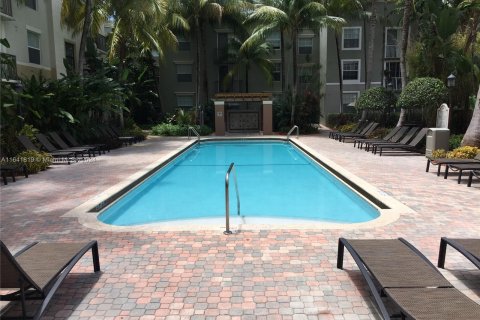 Condominio en venta en Hollywood, Florida, 2 dormitorios, 95.6 m2 № 1320692 - foto 3