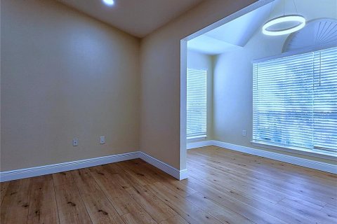 Condo in Tampa, Florida, 1 bedroom  № 1393388 - photo 11