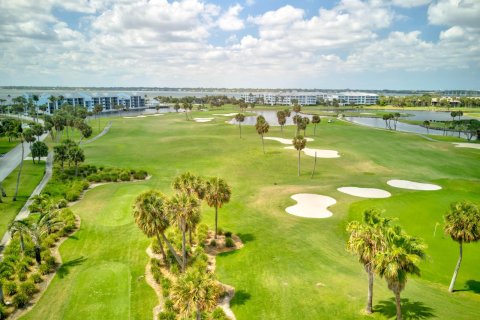 Condominio en venta en Stuart, Florida, 2 dormitorios, 90.12 m2 № 1168702 - foto 23