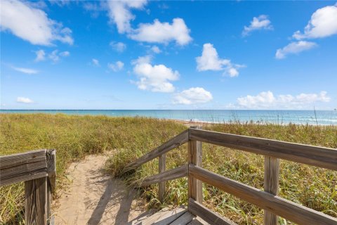 Condominio en venta en Jensen Beach, Florida, 3 dormitorios, 285.12 m2 № 1168665 - foto 20