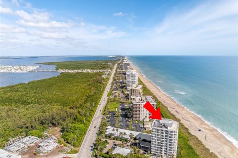 Condominio en venta en Jensen Beach, Florida, 3 dormitorios, 285.12 m2 № 1168665 - foto 19