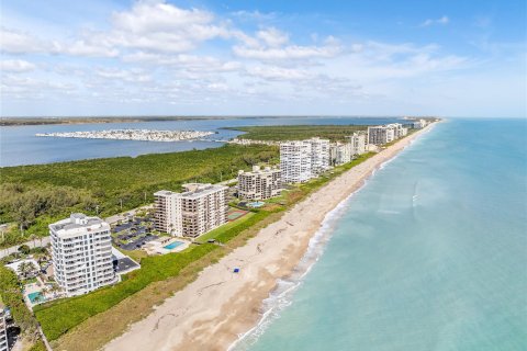 Condominio en venta en Jensen Beach, Florida, 3 dormitorios, 285.12 m2 № 1168665 - foto 3