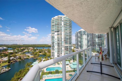 Condo in Sunny Isles Beach, Florida, 2 bedrooms  № 1420141 - photo 18