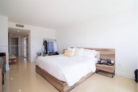 Condo in Sunny Isles Beach, Florida, 2 bedrooms  № 1420141 - photo 11