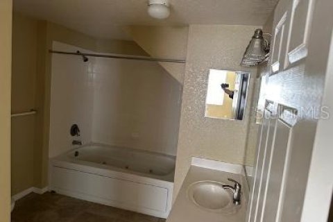 Condo in Kissimmee, Florida, 3 bedrooms  № 1021223 - photo 4