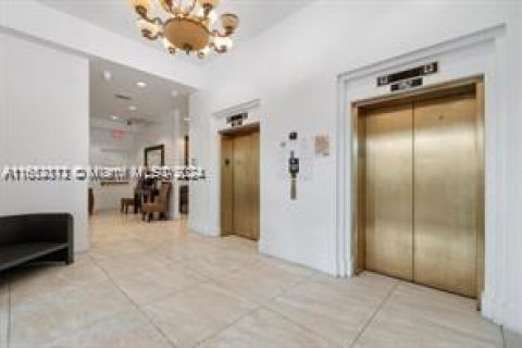 Copropriété à vendre à Miami, Floride: 2 chambres, 83.8 m2 № 1345507 - photo 8